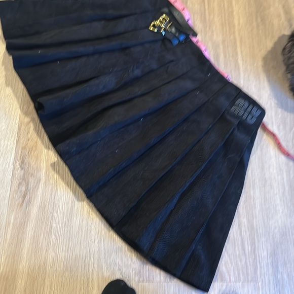 Black corduroy Pleated Skater Mini Skirt and matching jacket - Picture 1 of 10